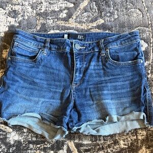 Kut from the Kloth Blue Denim Gidget fray shorts  Women's Shorts size 10